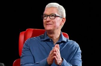 Apple CEO Tim Prepare dinner Calls AI ‘Larger Than the Web’ in Uncommon All-Arms Assembly