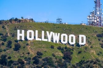 Movie Colleges Are Embracing AI. Ought to They?