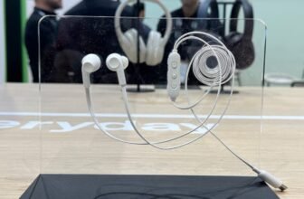 Wired Earbuds Are So Again