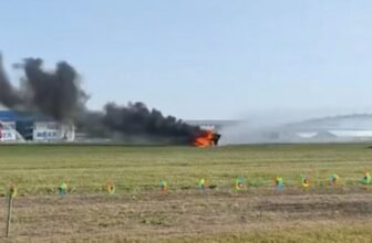 Two ‘Flying Automobiles’ Collide Throughout Air Present Rehearsal in China